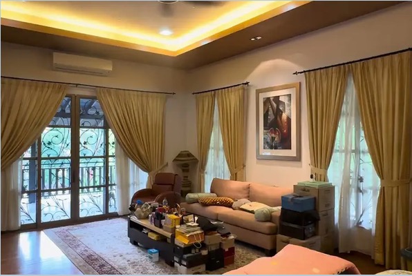Damansara Heights | Tropical Resort-Style Bungalow photo 5
